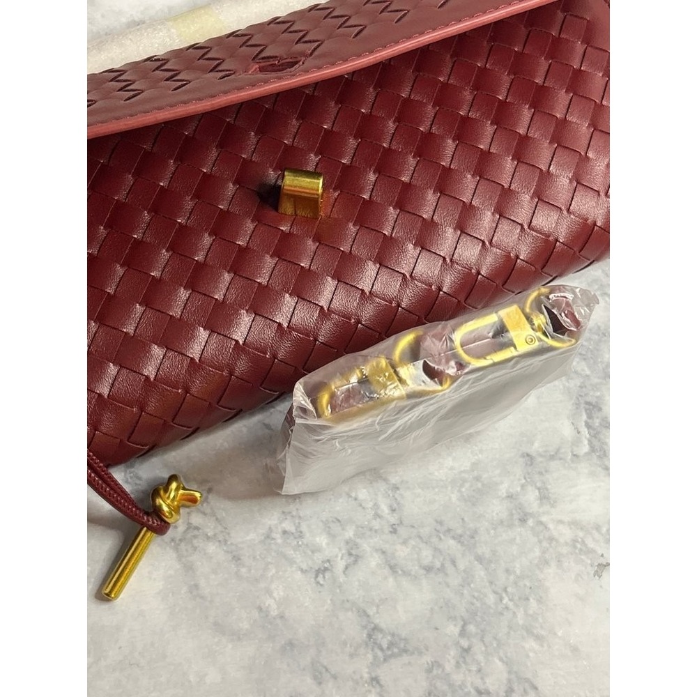 Clutch Bag with Gold Clasp - Picture 6 of 8